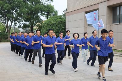 百鸥振翅，敢破敢立！腾讯分分彩
医药“后浪”淬炼正当时！